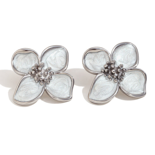 Rose earring