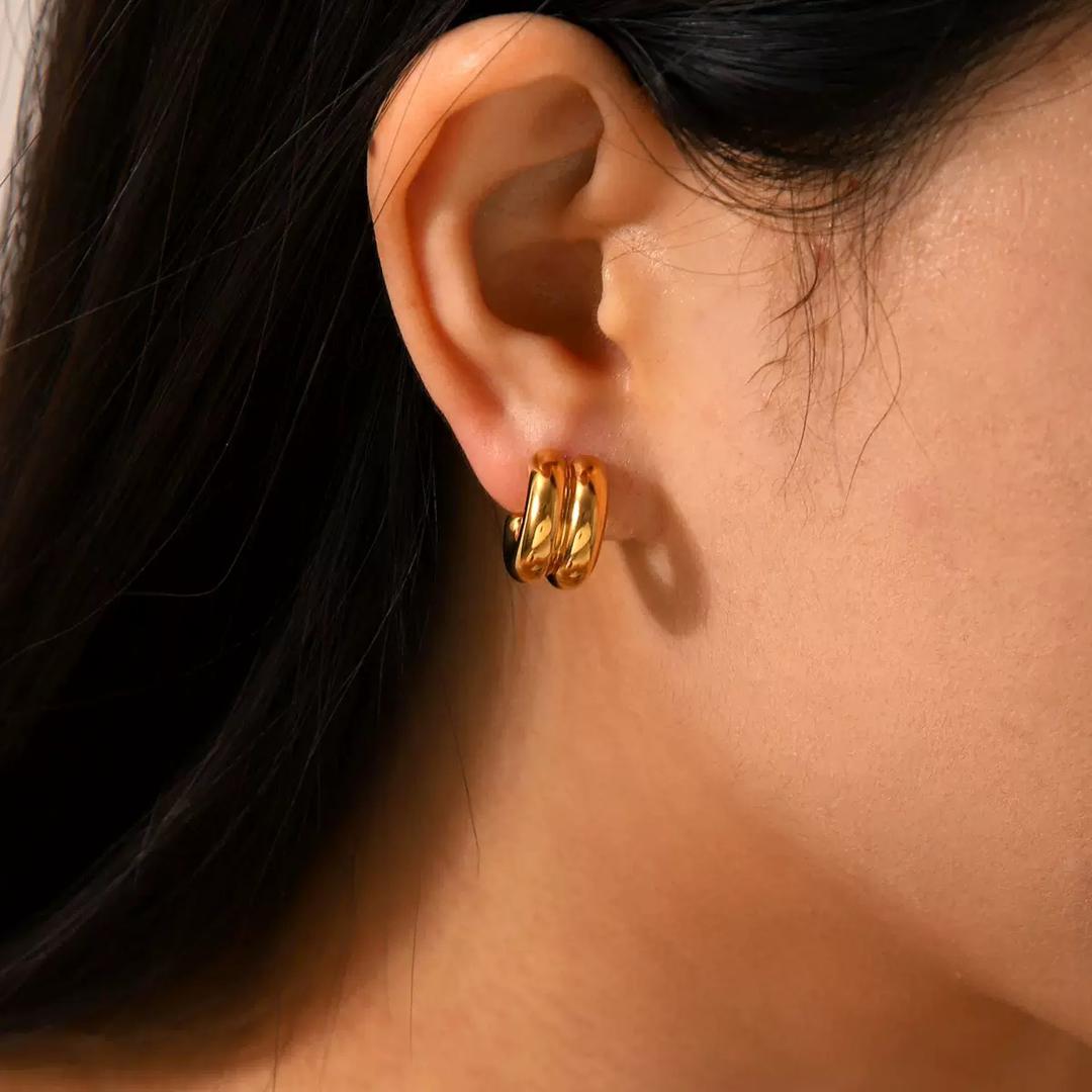Kayle Huggie earring